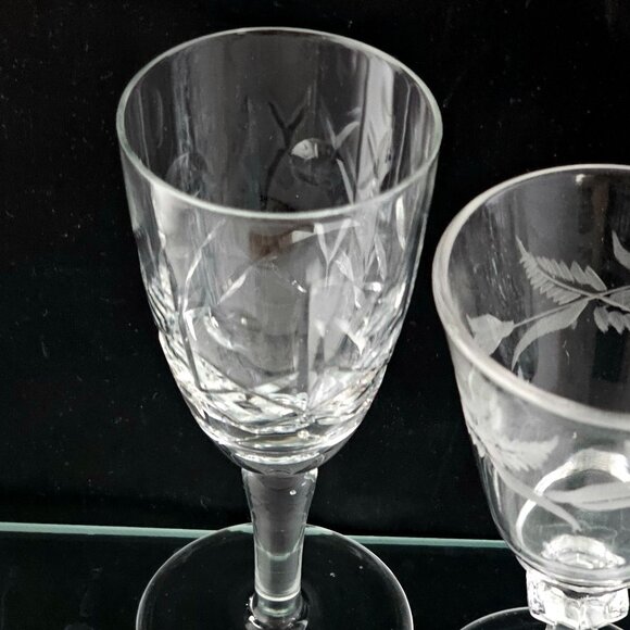 Decorative Cut Glass Liquor Cocktail Cordial Glasses (4) Collection mismatched - Picture 6 of 8